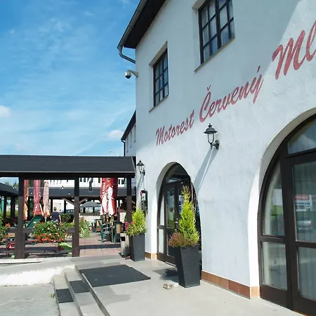 Hotel červený Mlýn
