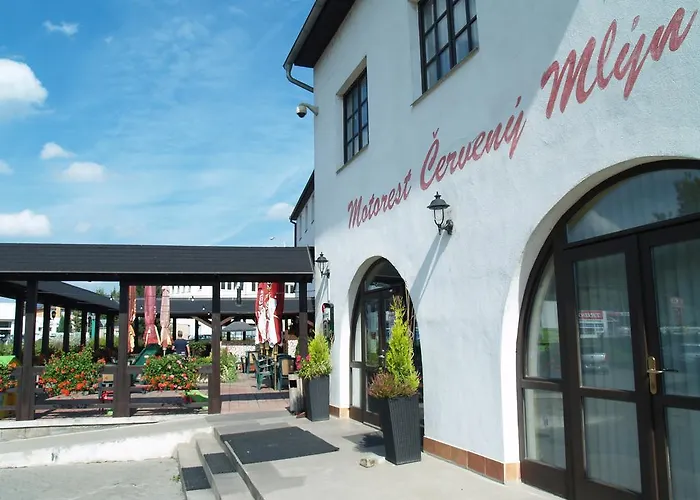 Hotel Cerveny Mlyn